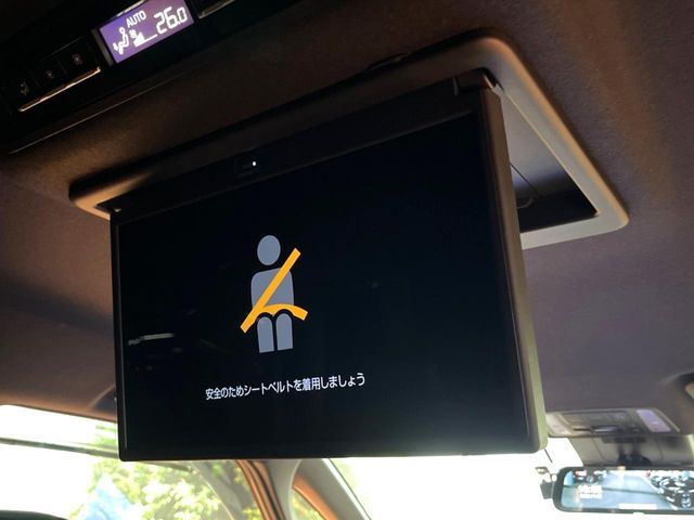 TOYOTA VOXY HYBRID 2022