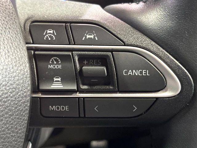 TOYOTA VOXY HYBRID 2022