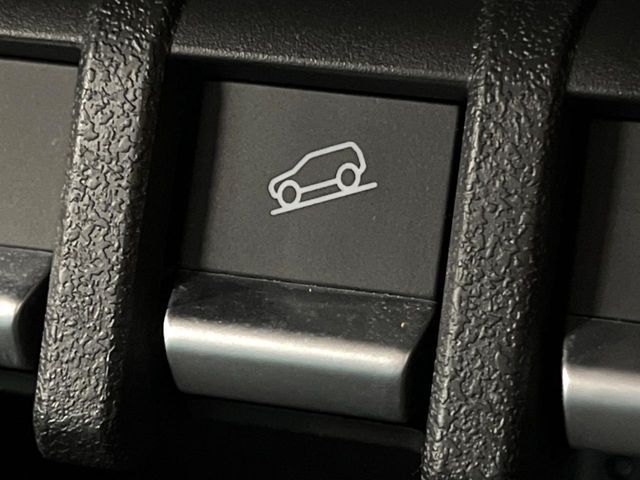 SUZUKI JIMNY NOMADE 2025