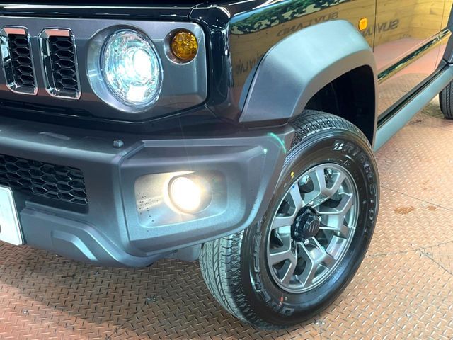SUZUKI JIMNY NOMADE 2025