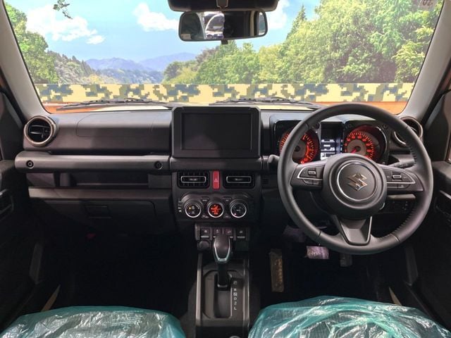 SUZUKI JIMNY NOMADE 2025