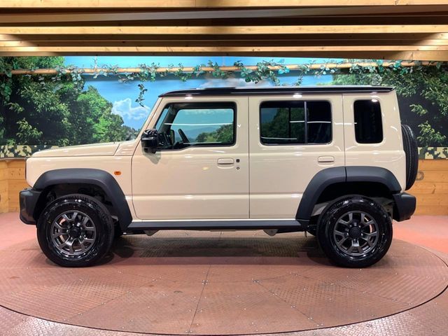 SUZUKI JIMNY NOMADE 2025