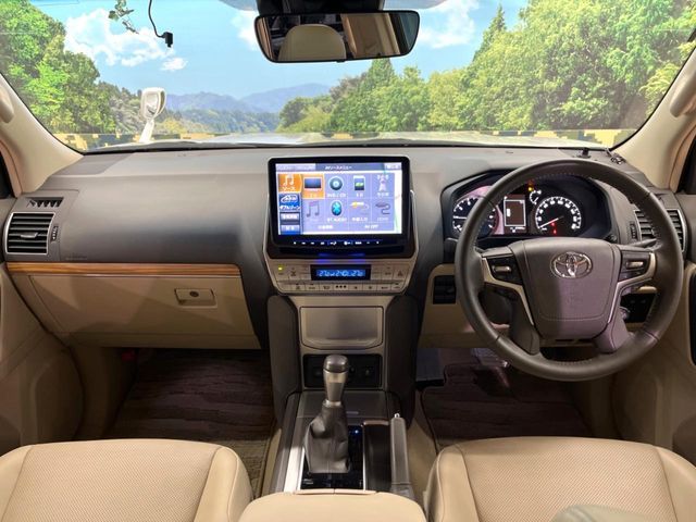 TOYOTA LANDCRUISER PRADO 2023