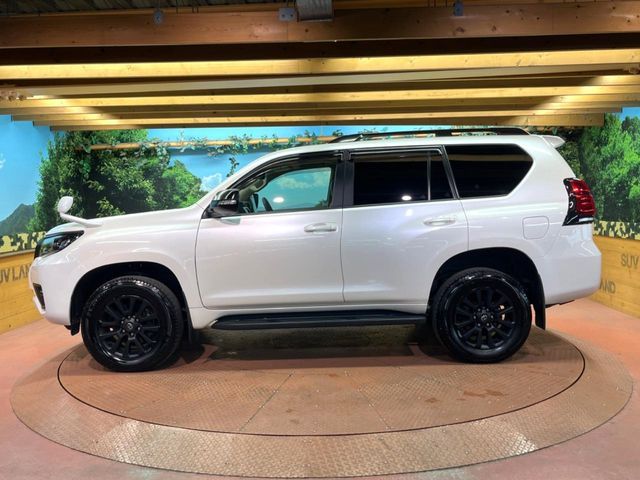 TOYOTA LANDCRUISER PRADO 2023