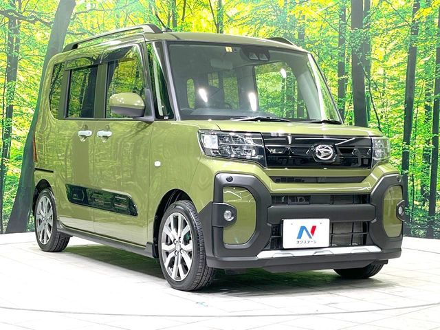 DAIHATSU TANTO FAN CROSS 2023