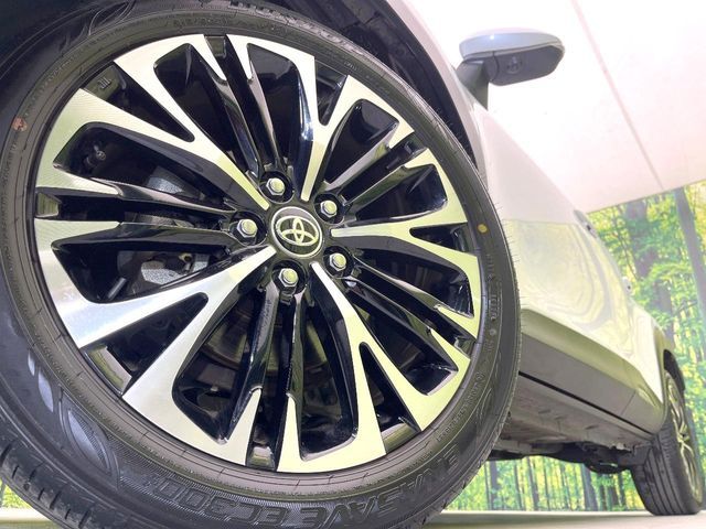 TOYOTA YARIS CROSS 2025