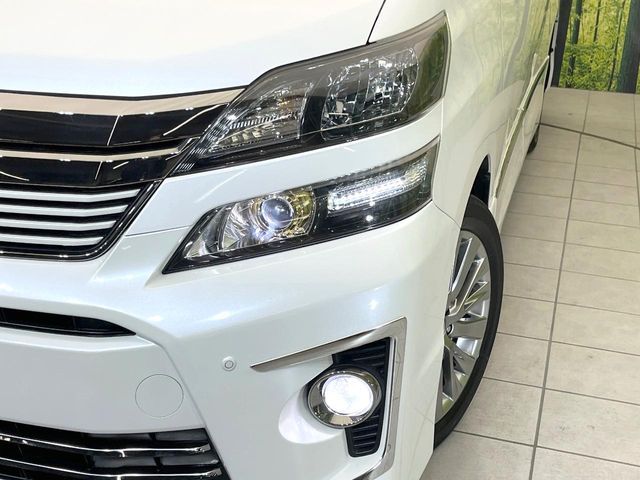 TOYOTA VELLFIRE 2013