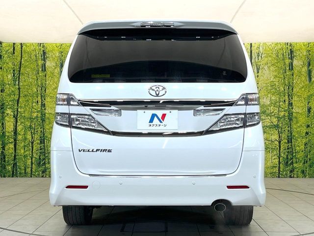 TOYOTA VELLFIRE 2013