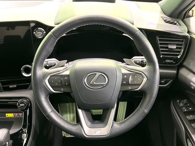 TOYOTA LEXUS NX350h 2023