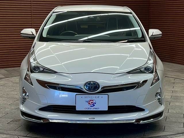 TOYOTA PRIUS 2017
