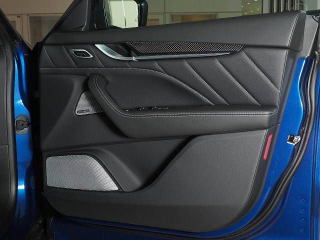 MASERATI MASERATI Levante 2022