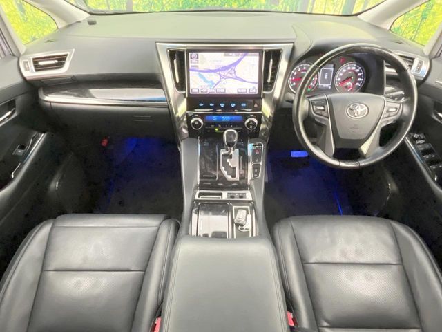 TOYOTA ALPHARD 2018
