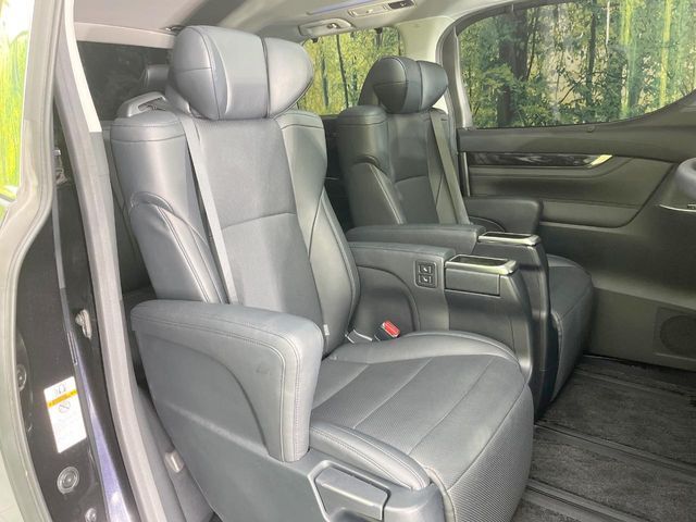 TOYOTA ALPHARD 2018