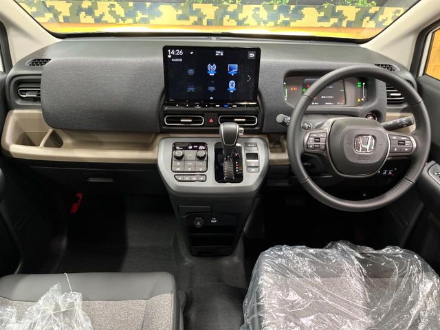 HONDA FREED e:HEV 2025