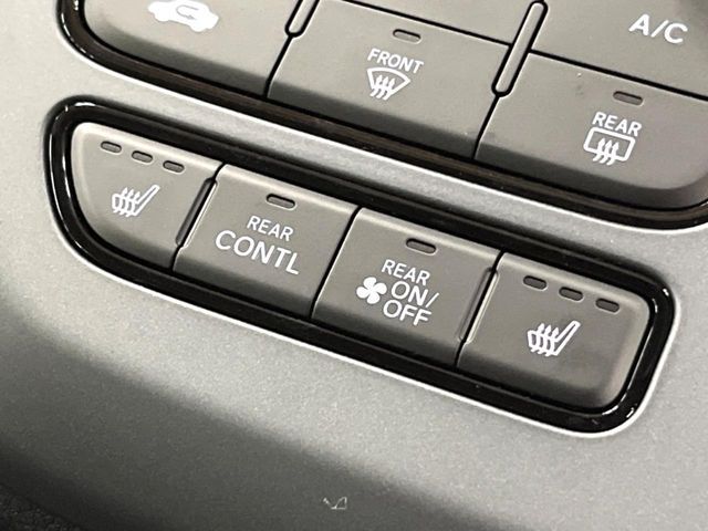 HONDA FREED e:HEV 2025