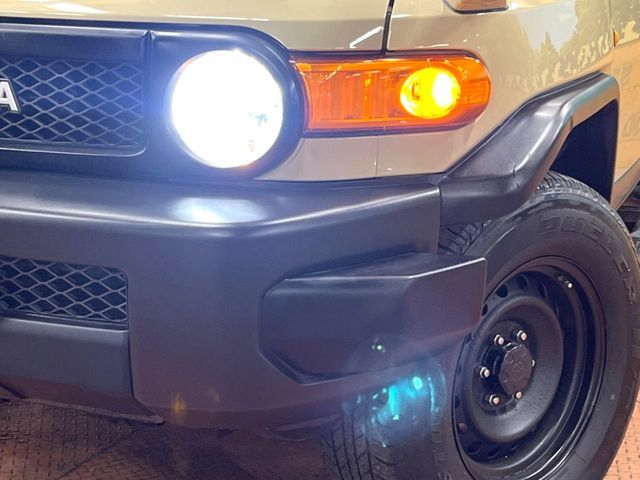 TOYOTA FJ CRUISER 4WD 2013