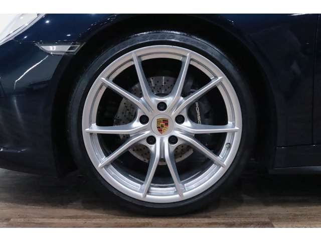 PORSCHE PORSCHE 911 2016