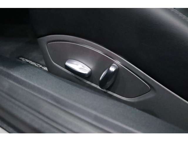 PORSCHE PORSCHE 911 2016