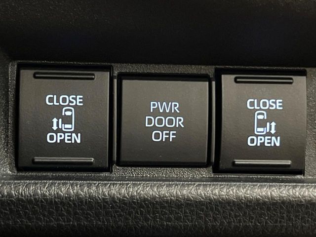 TOYOTA SIENTA HYBRID 2025