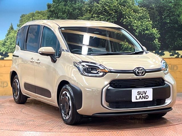 TOYOTA SIENTA HYBRID 2025