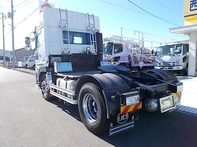 NISSAN DIESEL Quon 2021