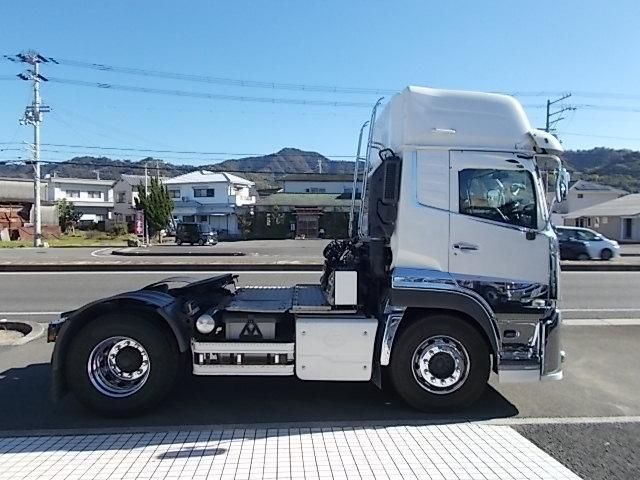 NISSAN DIESEL Quon 2021