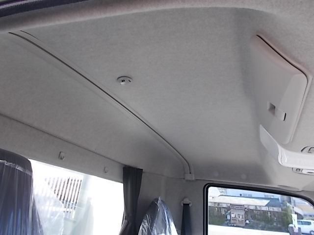 MITSUBISHI FUSOU FIGHTER 2025