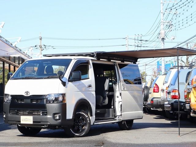 TOYOTA HIACE van 4WD 2023