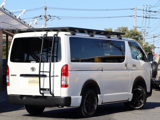 TOYOTA HIACE van 4WD 2023
