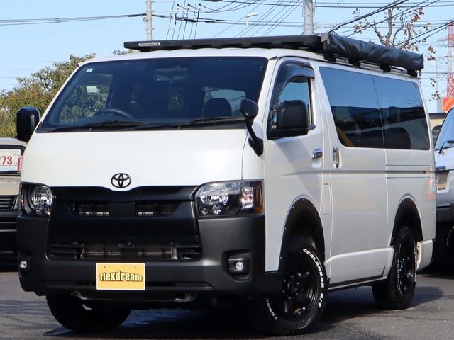 TOYOTA HIACE van 4WD 2023