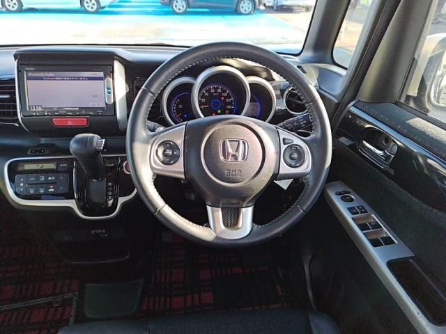 HONDA N BOX CUSTOM 2015