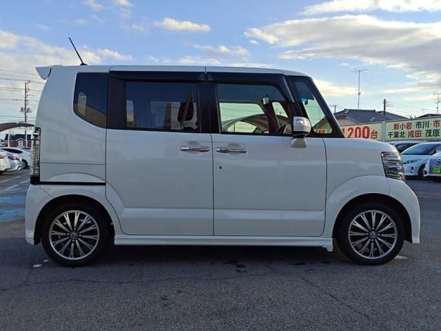 HONDA N BOX CUSTOM 2015