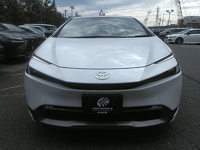 TOYOTA PRIUS 2025
