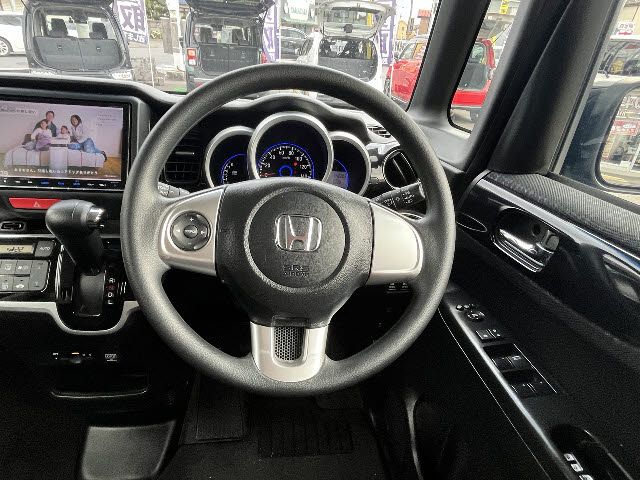 HONDA N BOX CUSTOM 2016