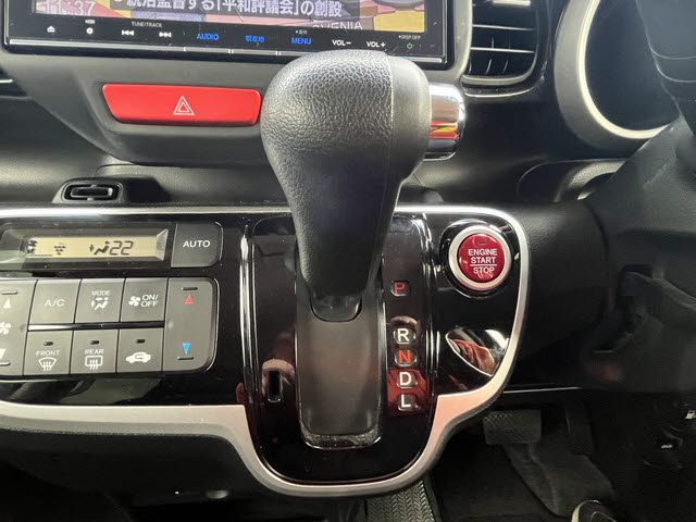 HONDA N BOX CUSTOM 2016