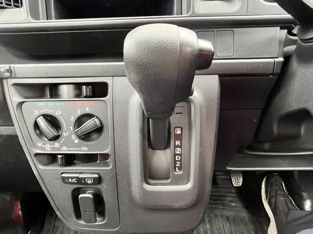 DAIHATSU HIJET CARGO 2018