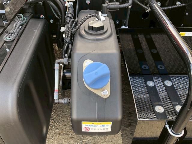 MITSUBISHI FUSOU FIGHTER 2025