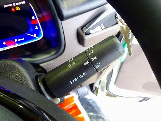 MITSUBISHI CANTER 2025