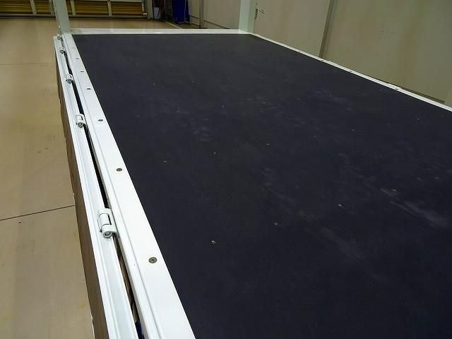 MITSUBISHI CANTER 2025