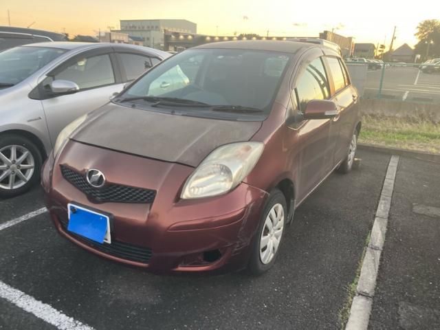 TOYOTA VITZ 2010