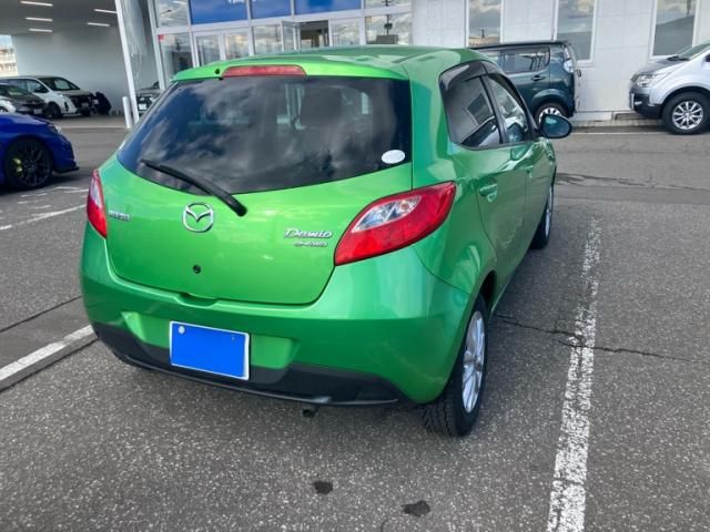 MAZDA DEMIO 4WD 2010