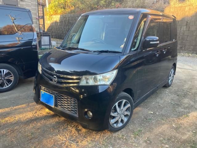 NISSAN ROOX 2010