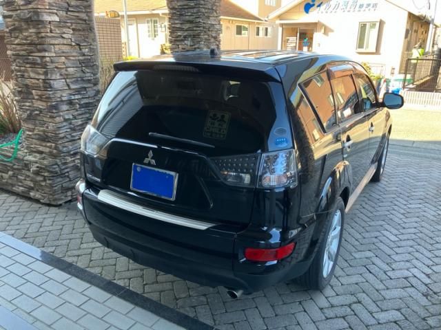 MITSUBISHI OUTLANDER 4WD 2010