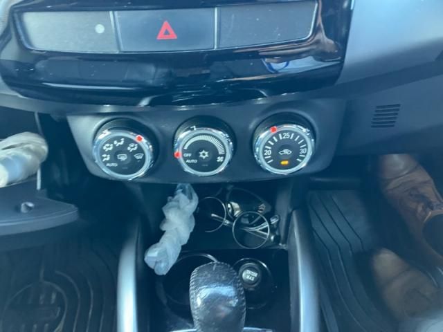 MITSUBISHI OUTLANDER 4WD 2010