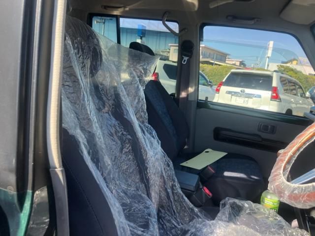 TOYOTA LANDCRUISER van 2002