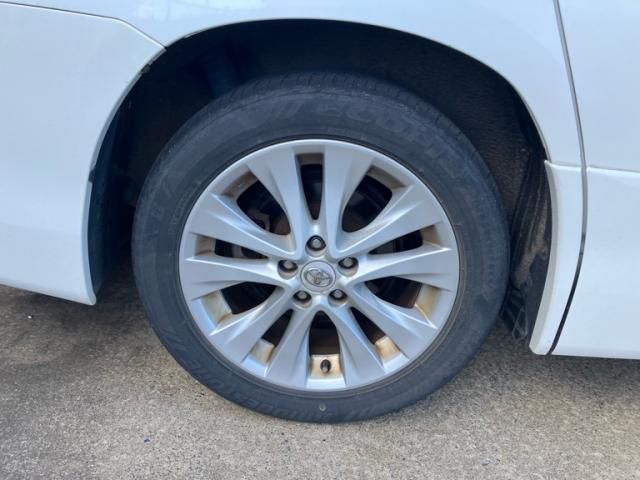 TOYOTA VELLFIRE 2010