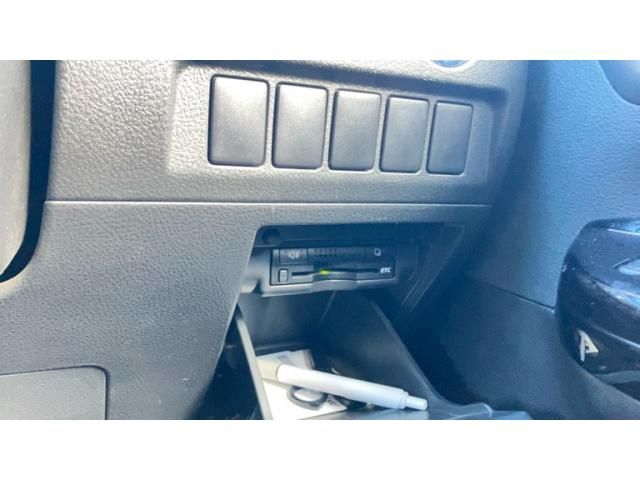 TOYOTA VELLFIRE 2010