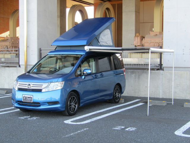 HONDA STEPWAGON 2012