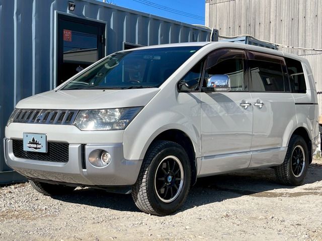 MITSUBISHI DELICA D:5 4WD 2009