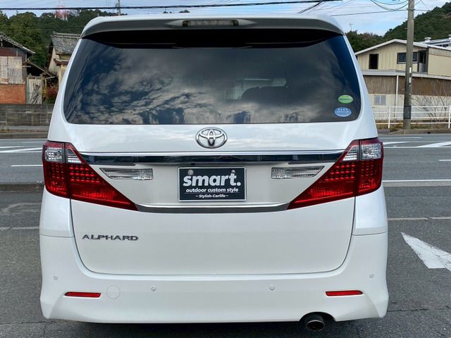 TOYOTA ALPHARD 2012
